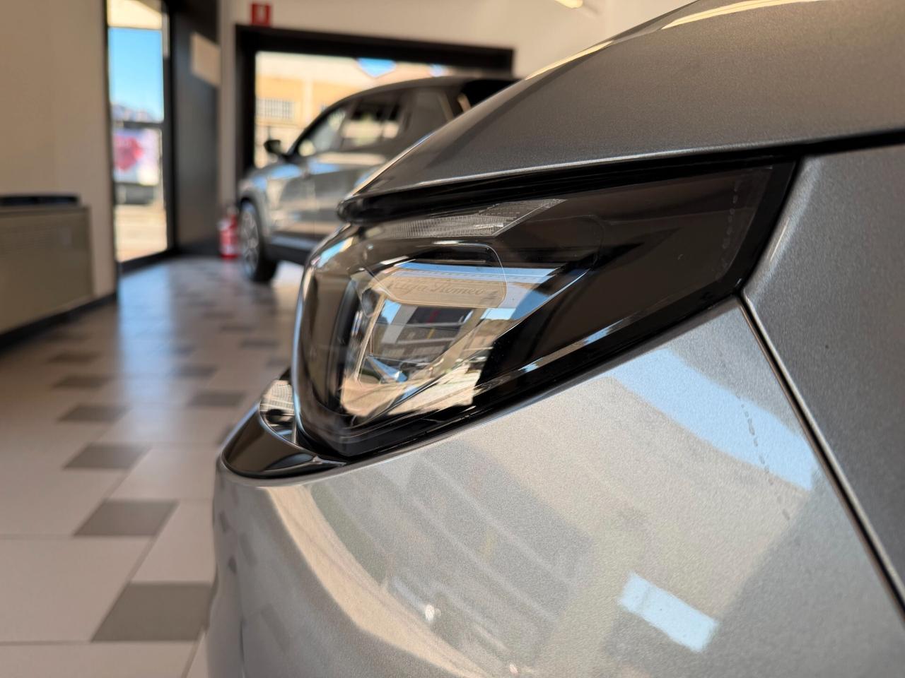 Alfa Romeo Junior 1.2 145 CV Hybrid eDCT6 Speciale