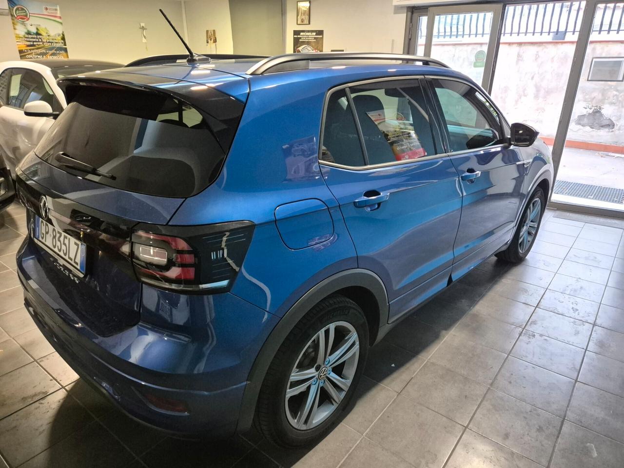 Volkswagen T-Cross 1.0 TSI R LINE