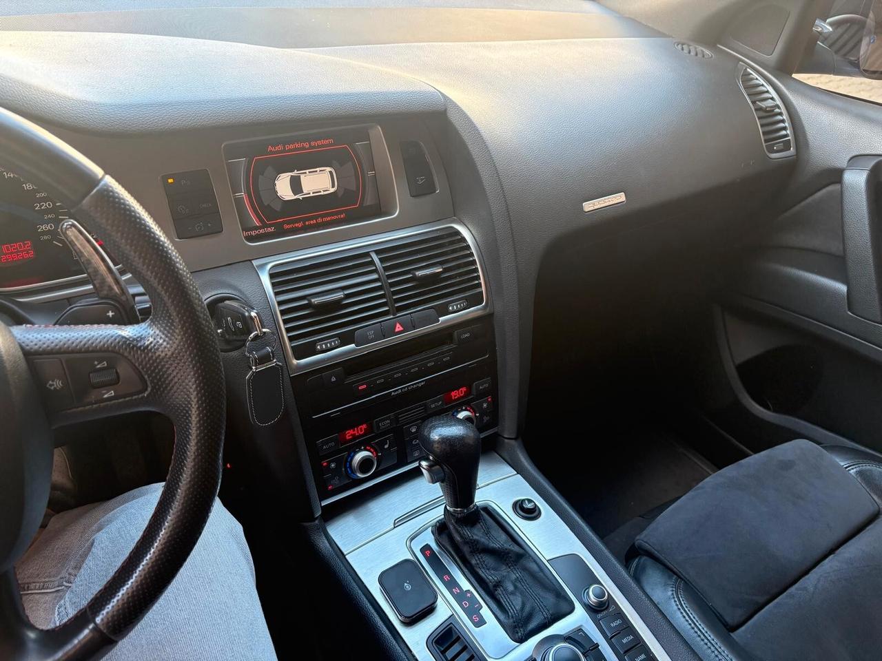 Audi Q7 4.2 V8 TDI quattro tiptronic