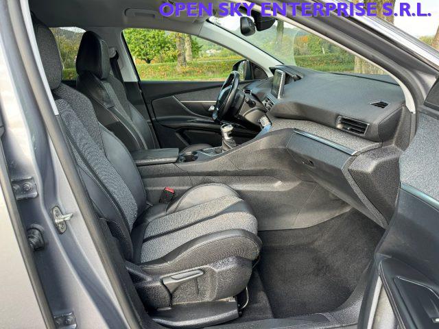 PEUGEOT 3008 PureTech Turbo 130 Allure LED PELLE NAVI CAMERA