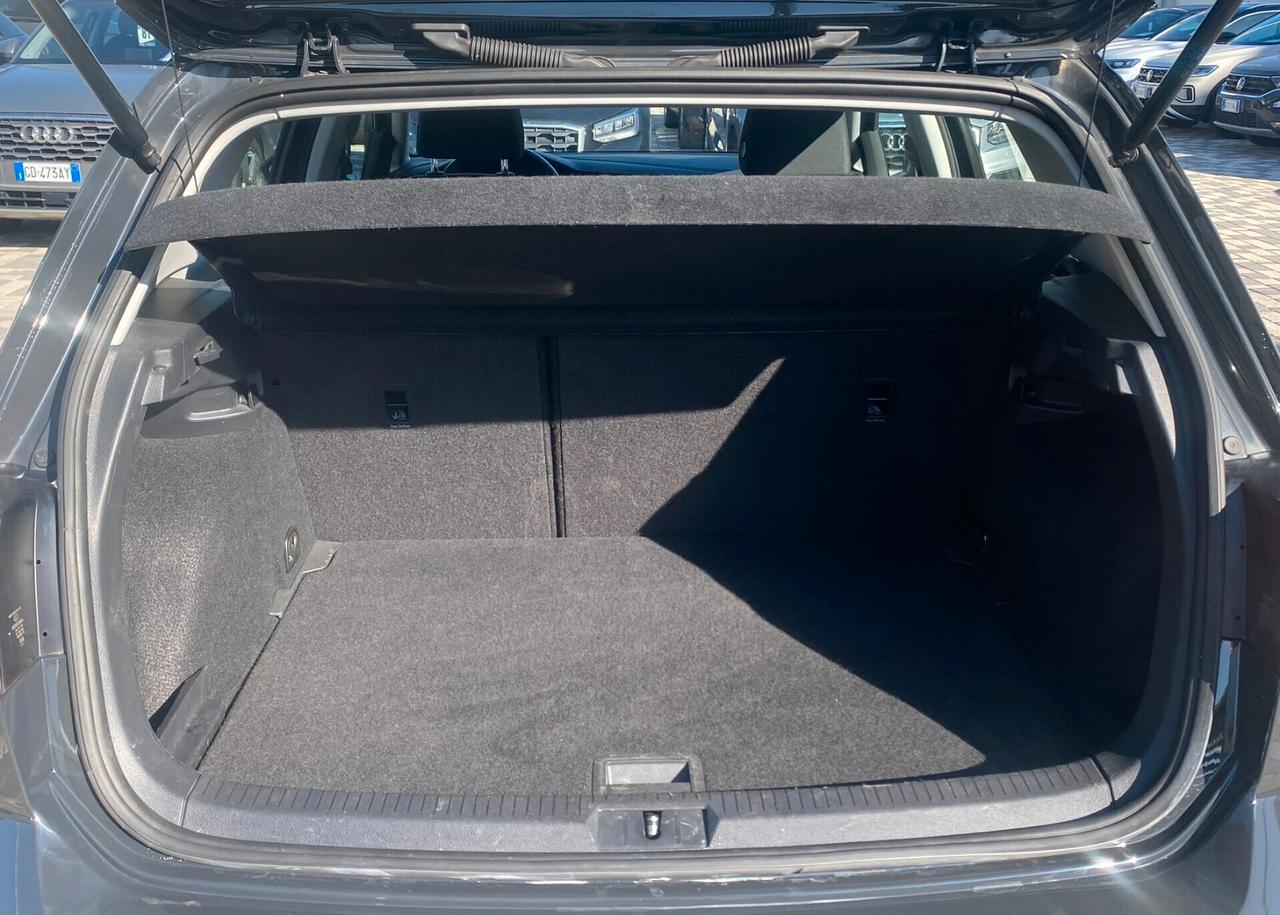 Volkswagen Golf Trendline 1.6 TDI 116CV