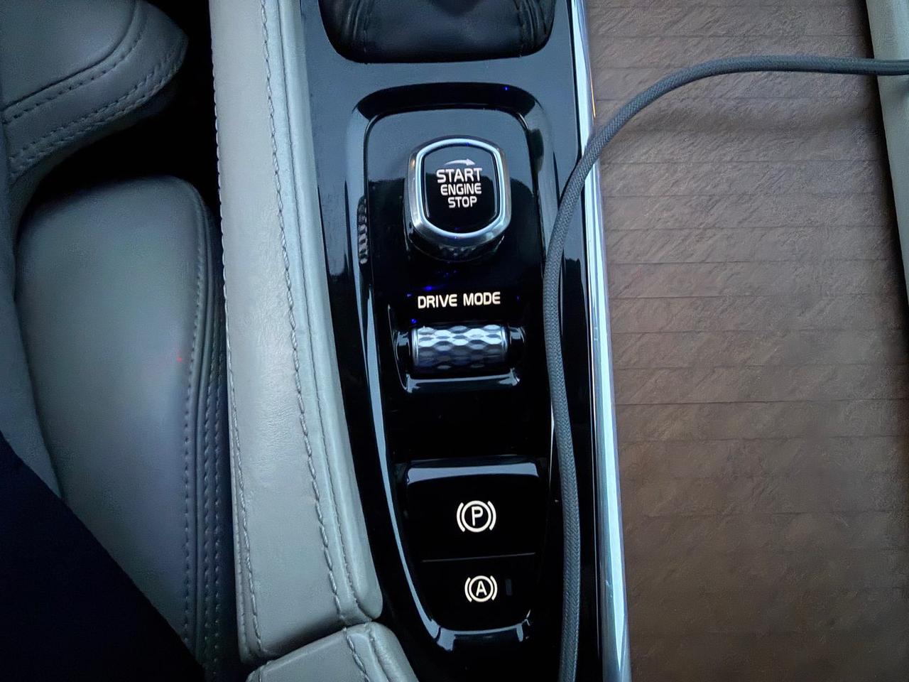 Volvo XC 90 2.0 D5 Inscription *PROMO FINANZ #8895