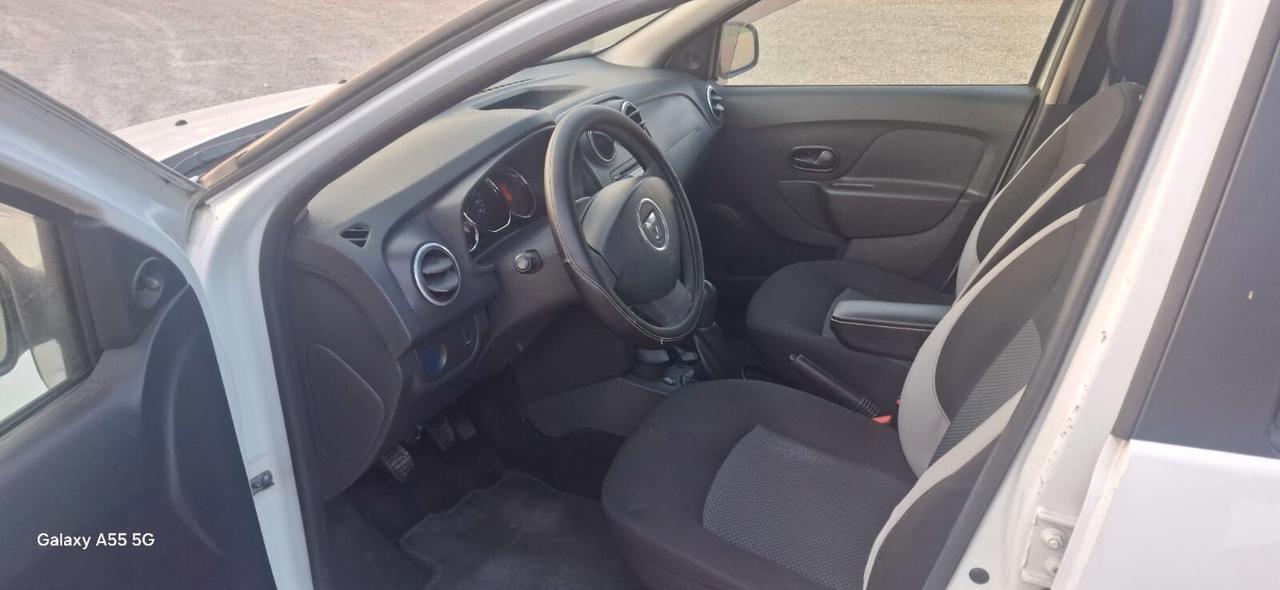 Dacia Sandero 0.9 TCe 12V T-GPL 90 Start&Stop SS Lauréate Family