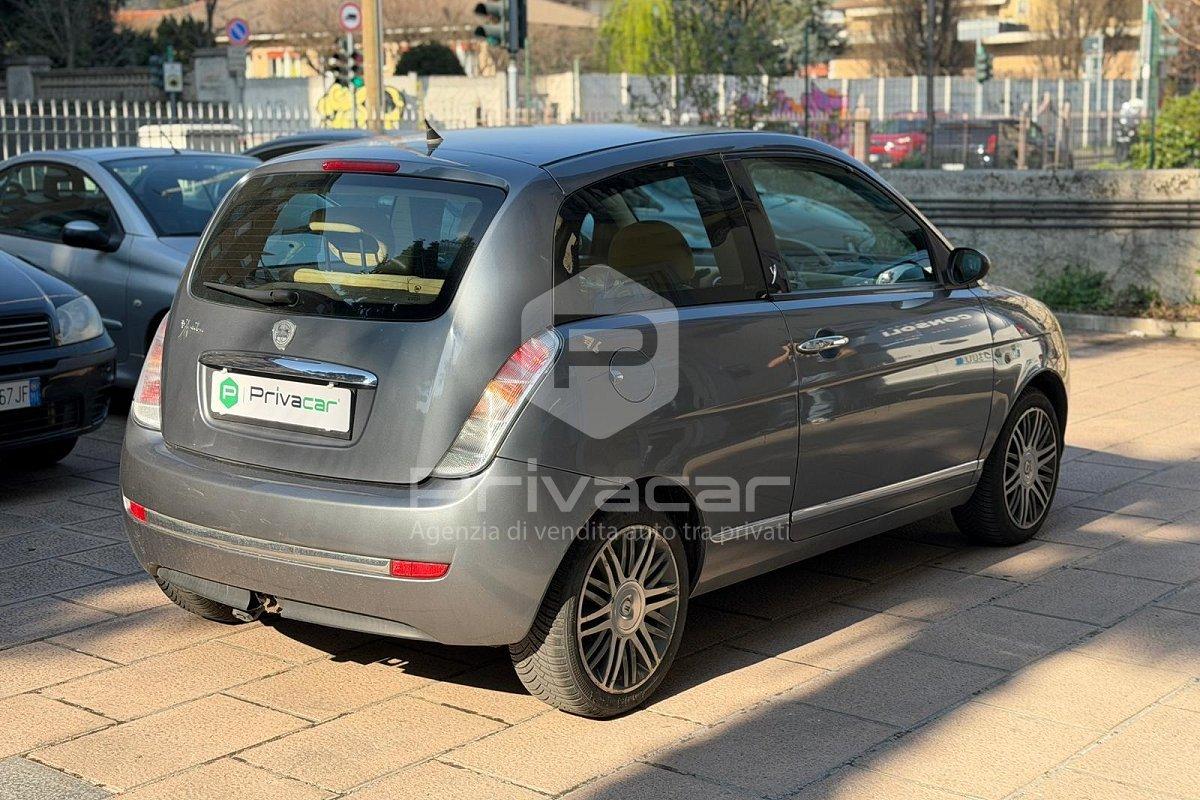 LANCIA Ypsilon 1.4 Argento