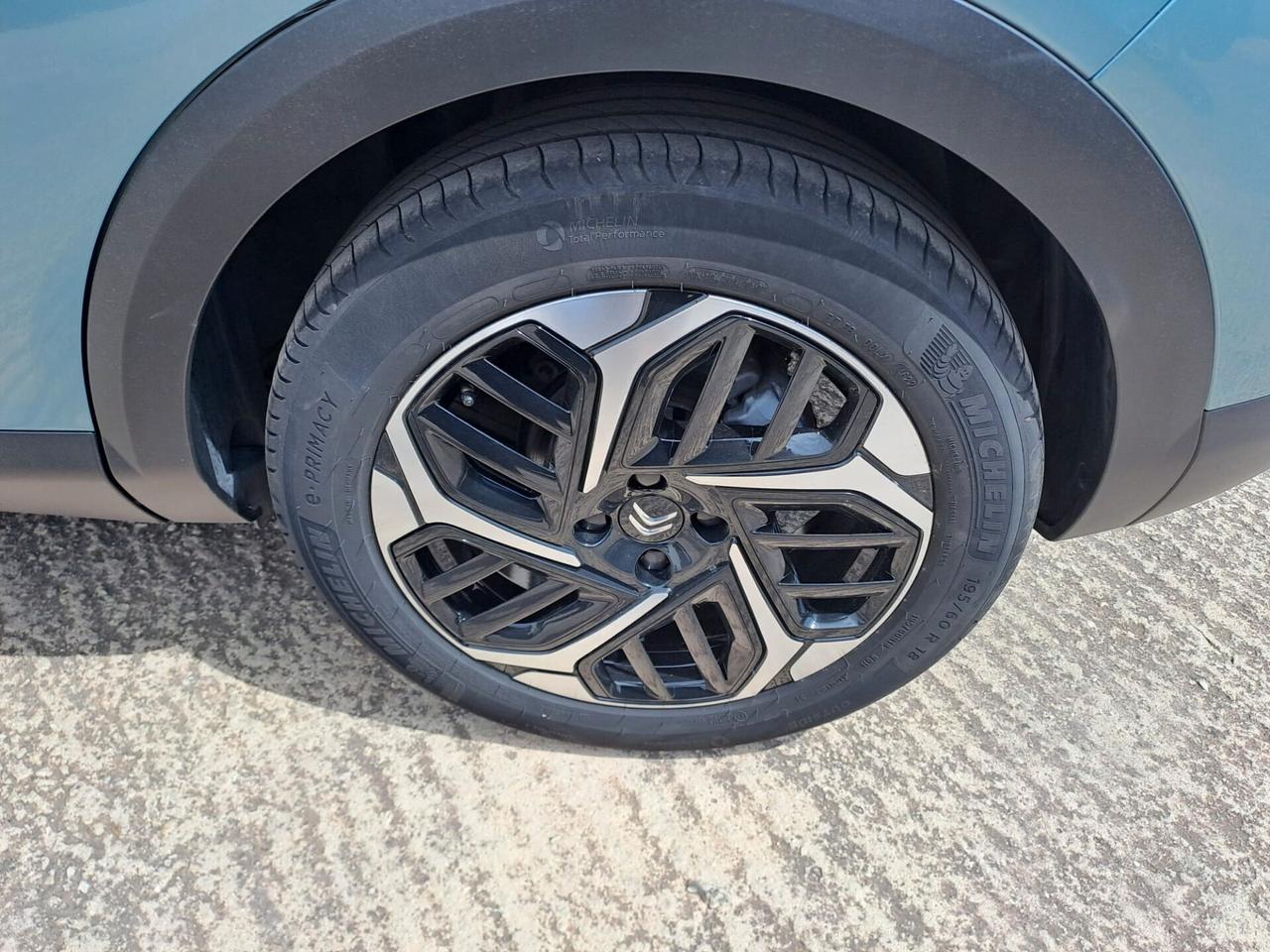 Citroen C4 PureTech 130 S&S EAT8 Shine