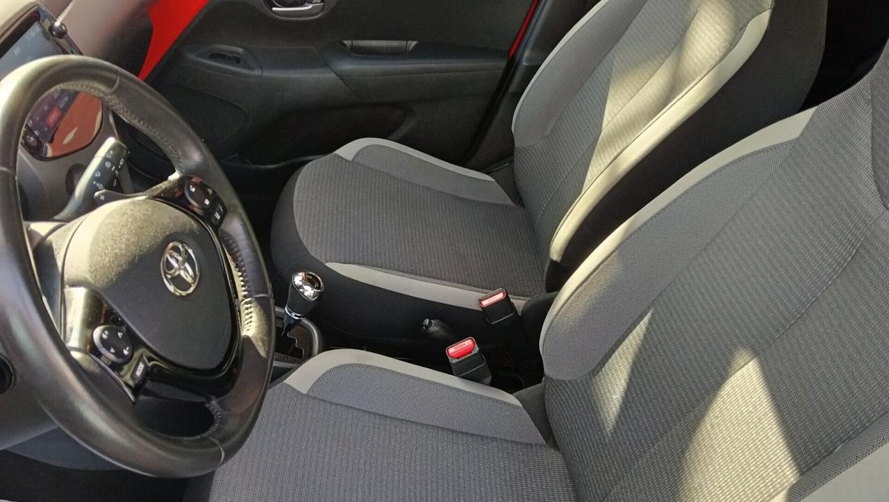 TOYOTA AYGO AUTOMATICA-PREZZO PROMO!