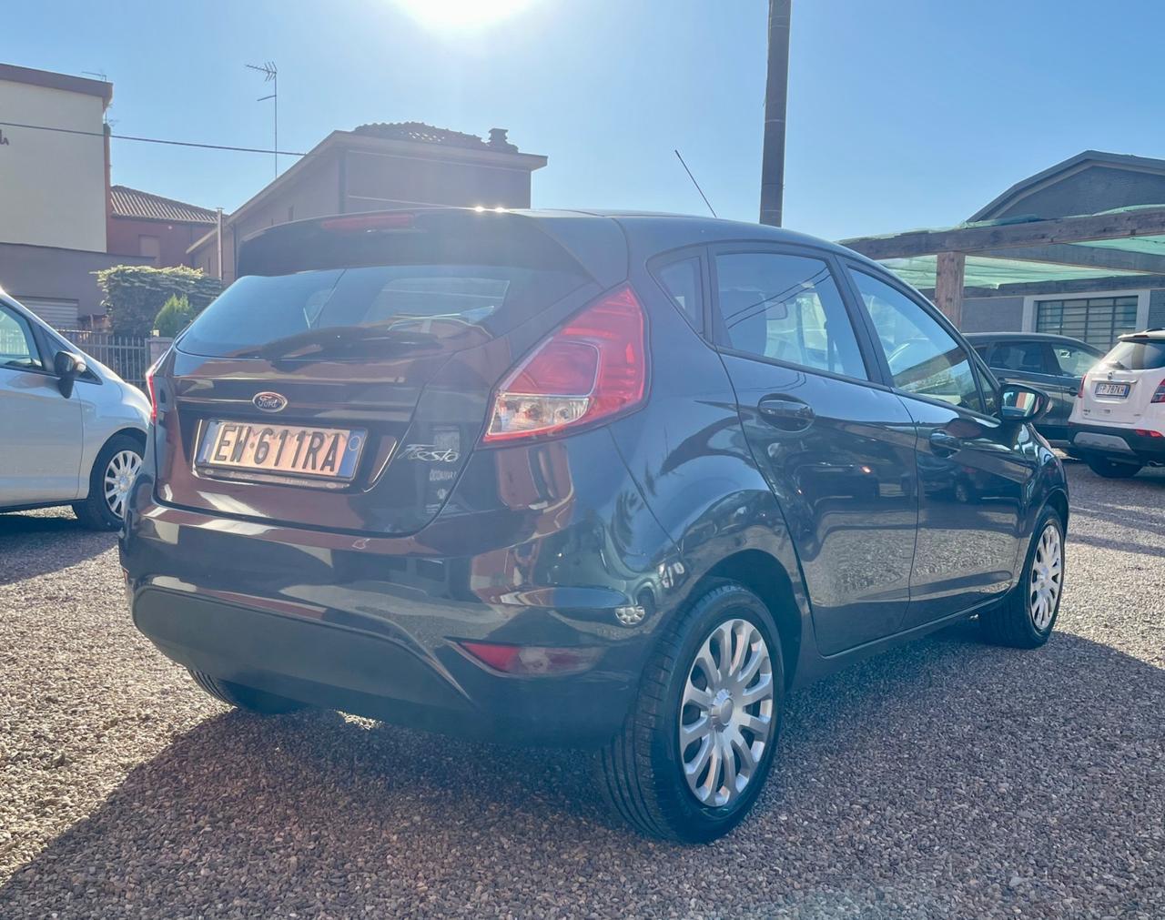 Ford Fiesta 1.4 5 porte Benzina e GPL