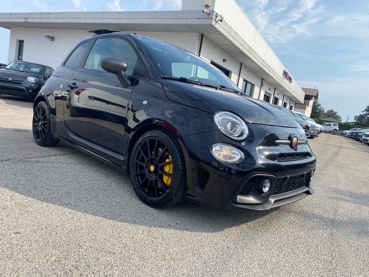 Abarth 595 1.4 Turbo T-Jet 180 CV Competizione