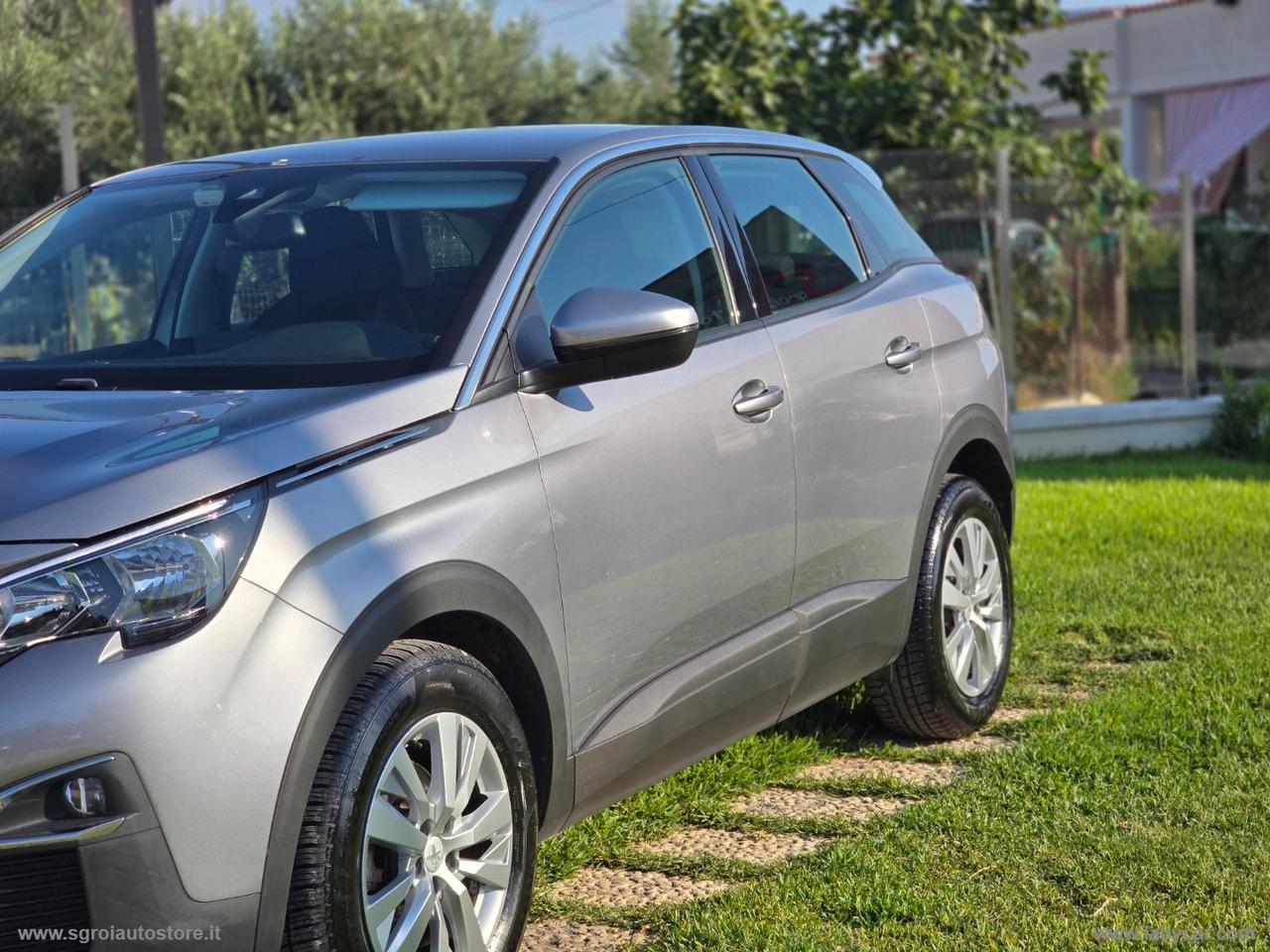 PEUGEOT 3008 BlueHDi 130 S&S Business