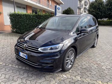 VOLKSWAGEN Touran 2.0 TDI 150 CV SCR DSG Executive BlueMotion Tech. del 2021