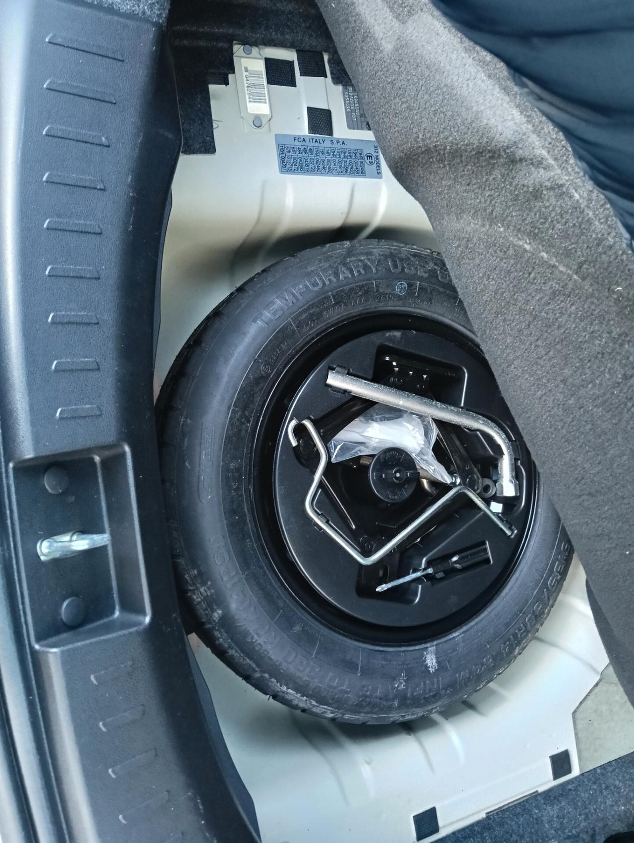 Lancia Ypsilon 1.2 69 CV 5 porte Gold