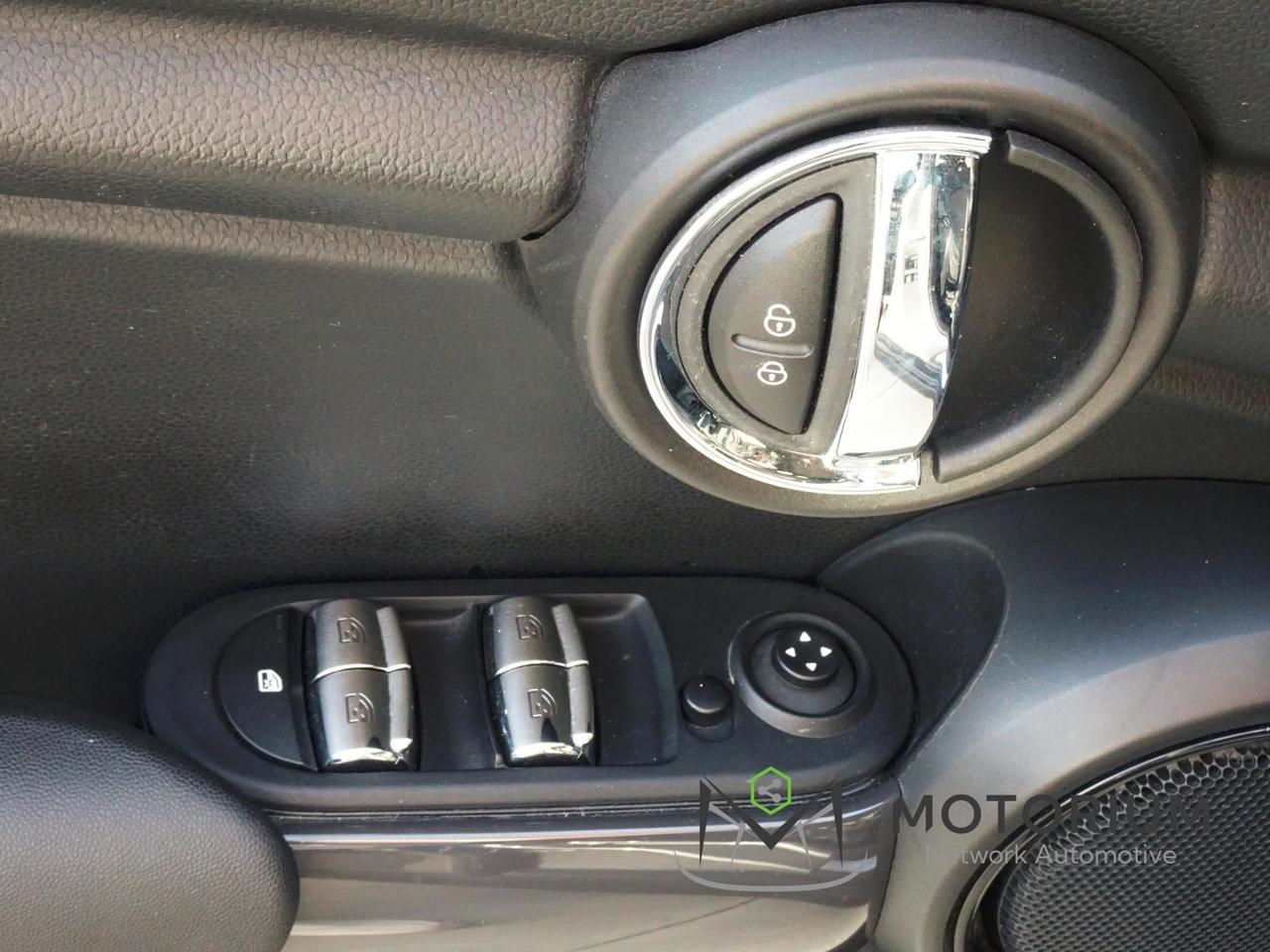 MINI Cooper 1.5 5 porte AUTOMATICA -PREZZO BOMBA....-