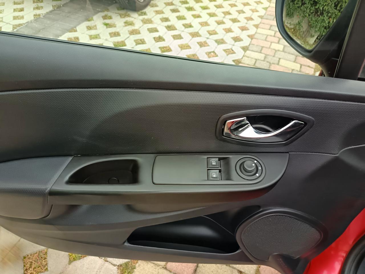 Renault Clio 1.2 75CV GPL 5 porte Wave