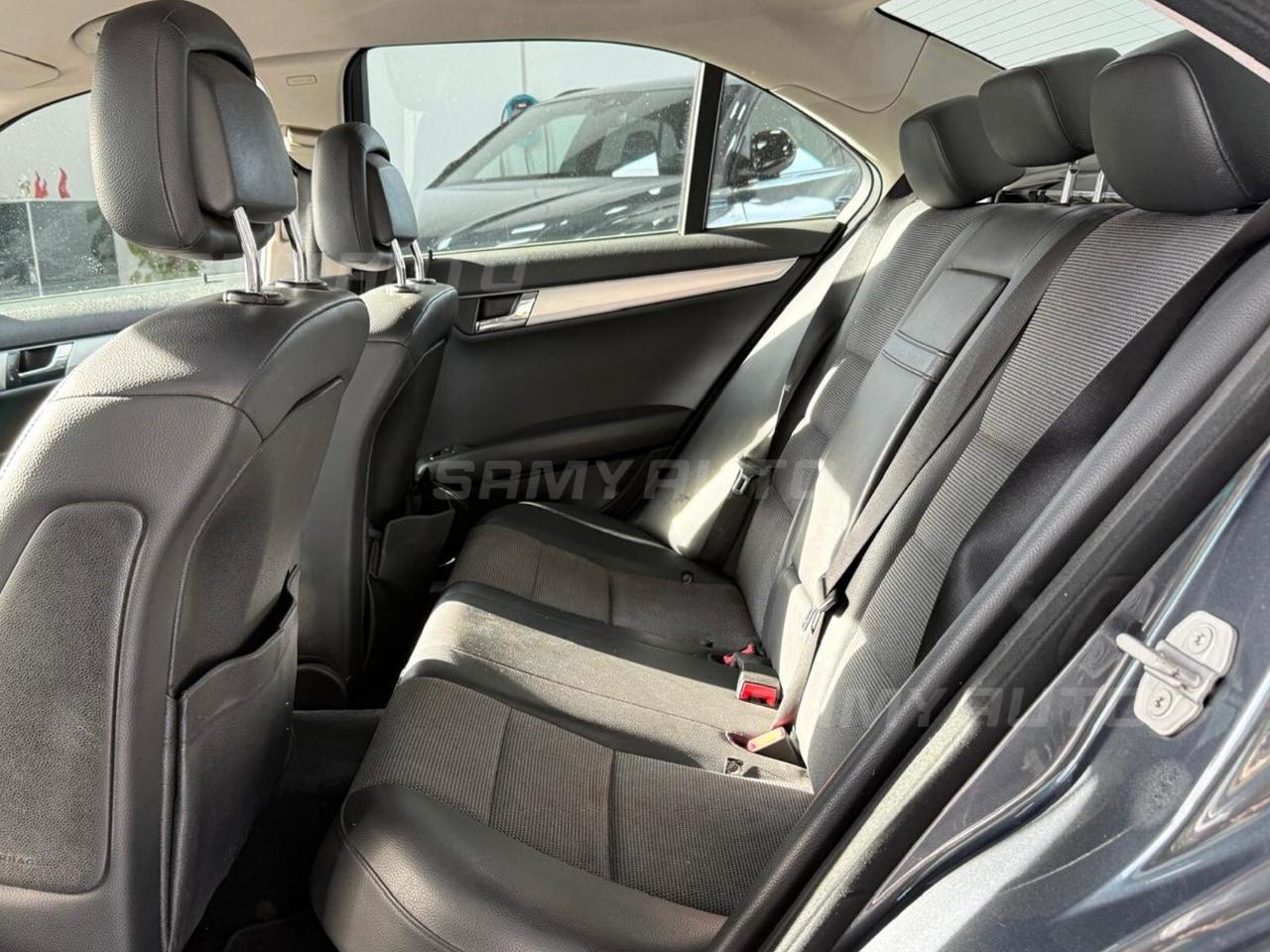 Mercedes-benz C 220 CDI BlueEFFICIENCY Avantgarde AMG