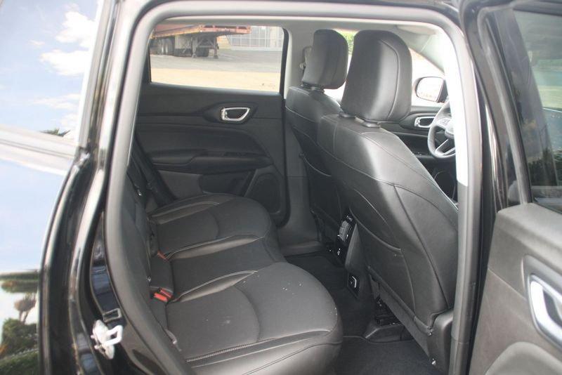 Jeep Compass e-Hybrid 1.5 Turbo MHEV T4 96kW Summit DDCT