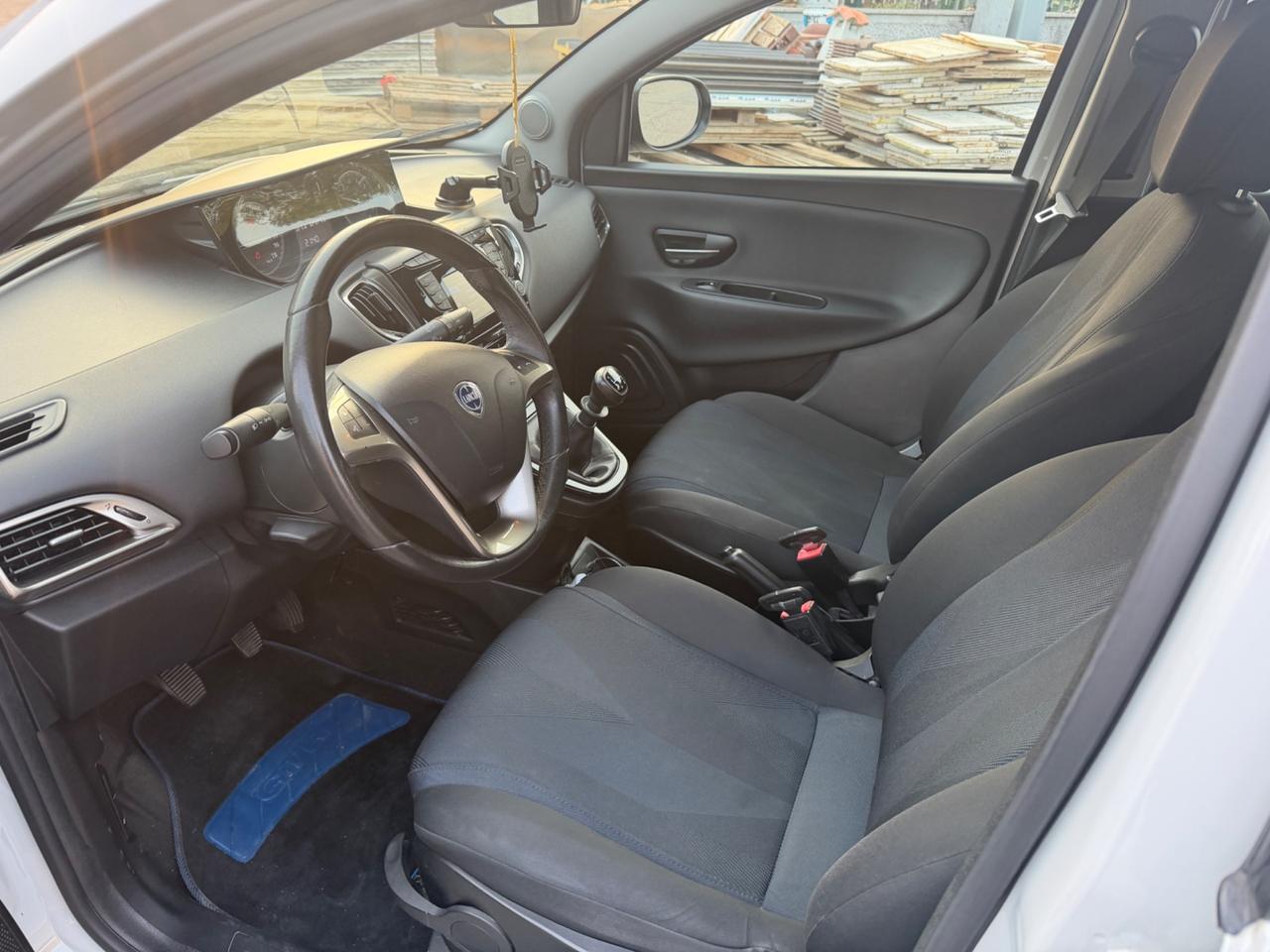 LANCIA YPSILON 1.2 BENZINA EURO6D-TEMP 104.000KM