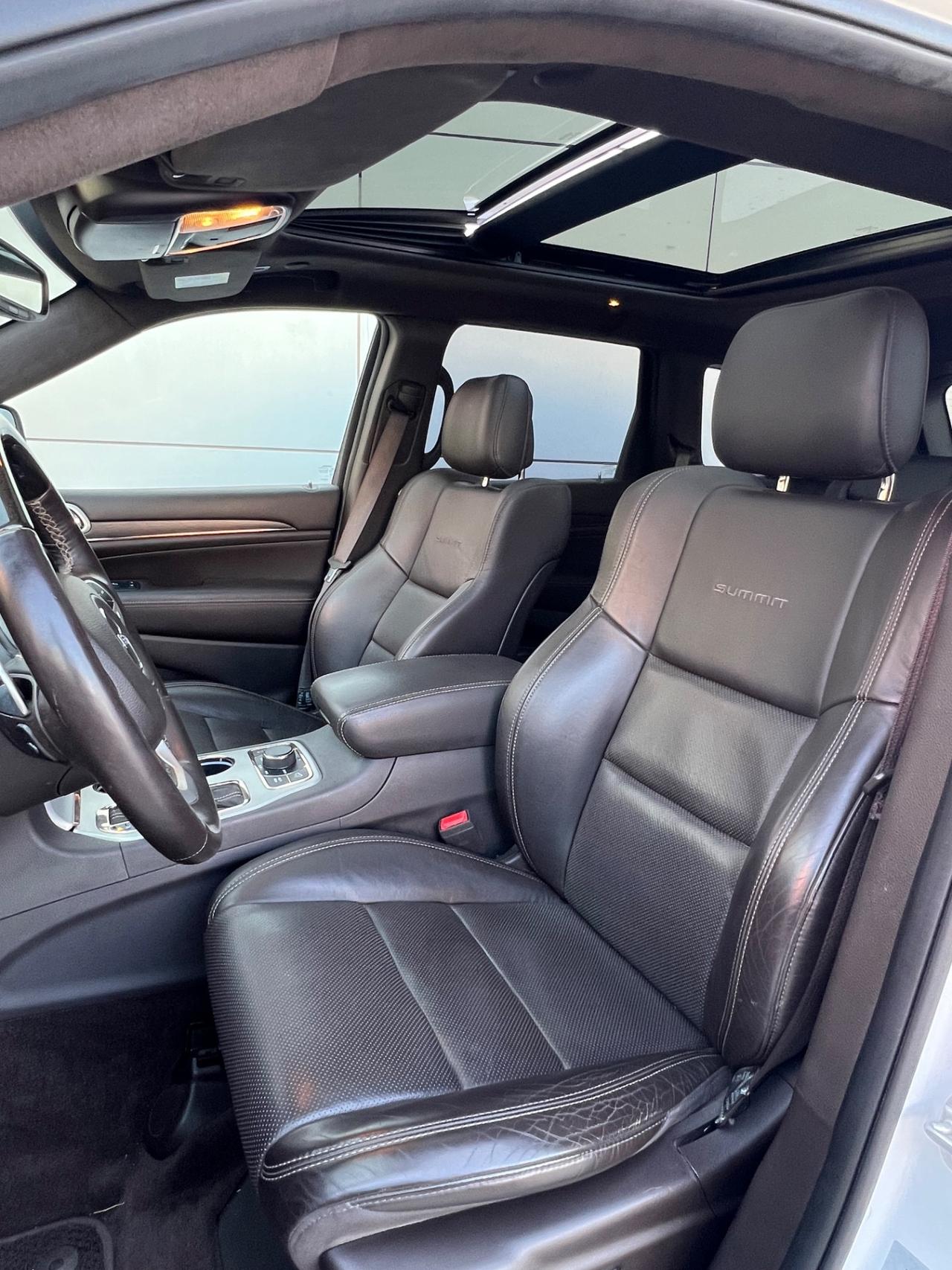 Jeep Grand Cherokee 3.0 V6 Summit possibilità noleggio no scoring
