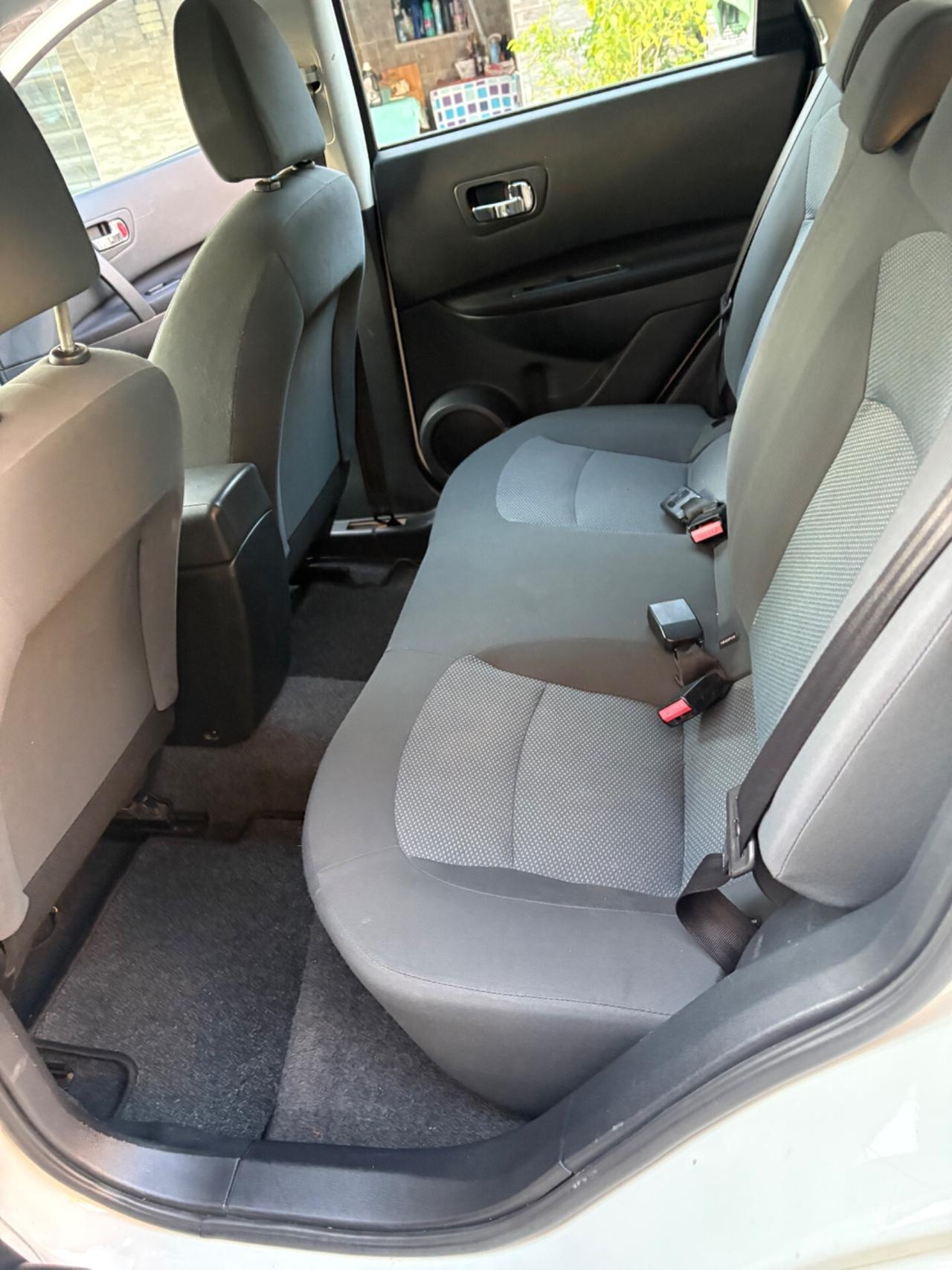 Nissan Qashqai 1.5 dCi anno 2014 garanzia 12/24.