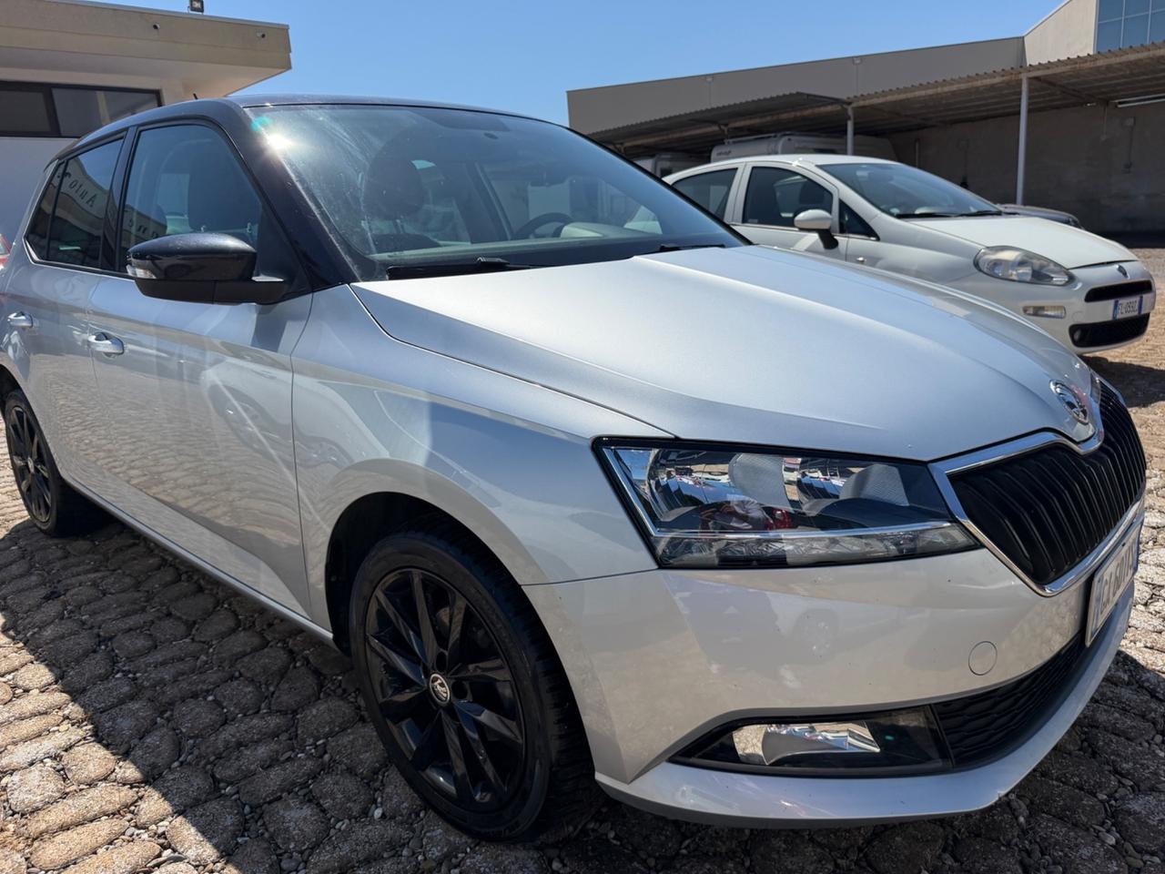 Skoda Fabia 1.0 MPI 60 CV Twin Color Argento