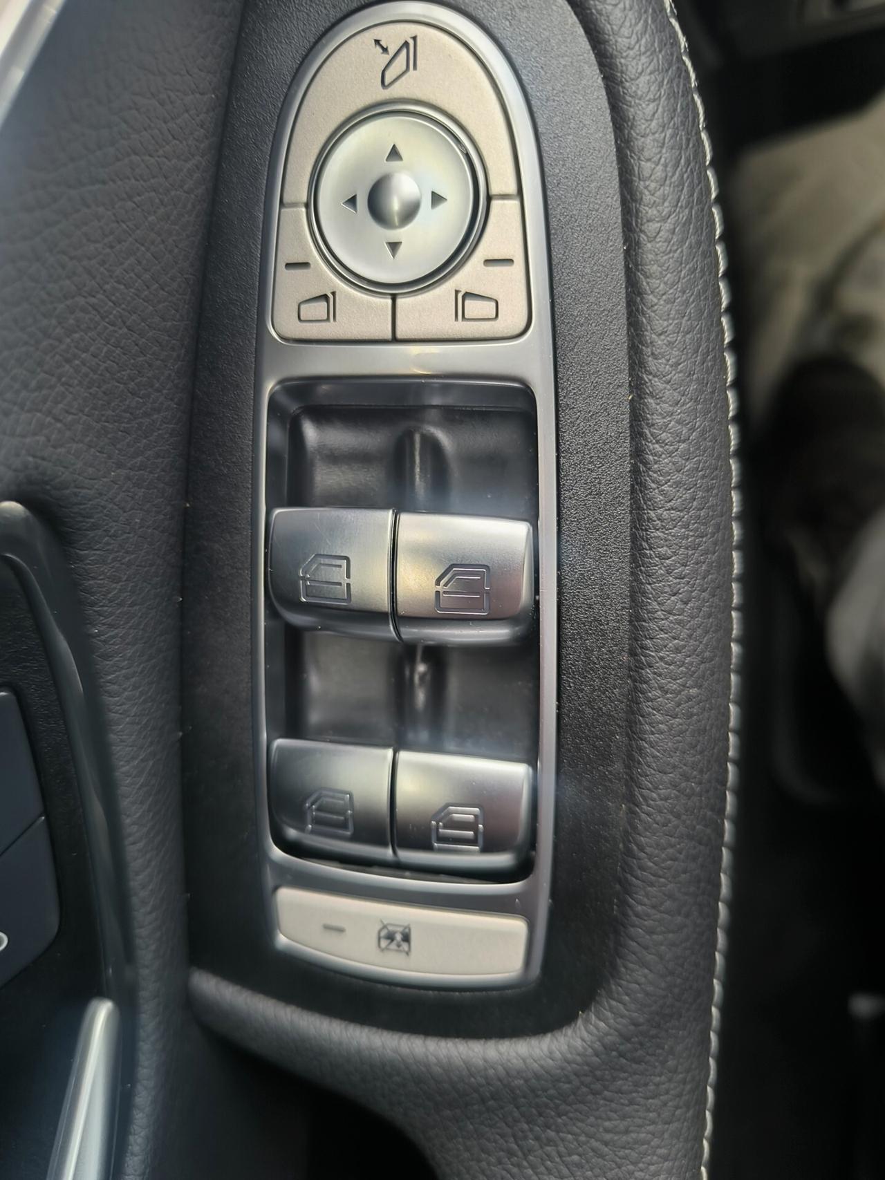 MERCEDES GLC 220 d 4MATIC COUPÉ PREMIUM AMG