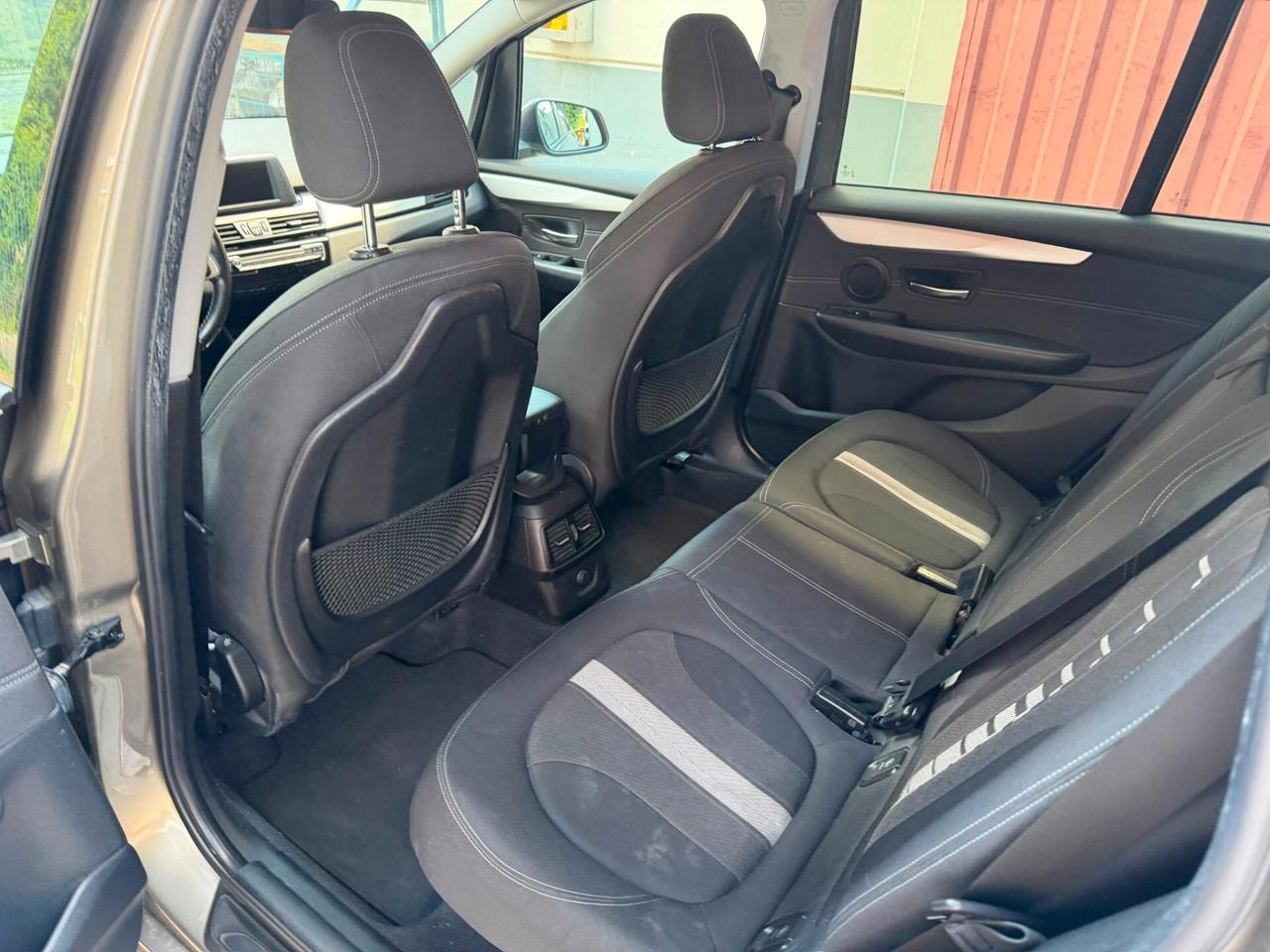 Bmw 2er Active Tourer 218d Advantage