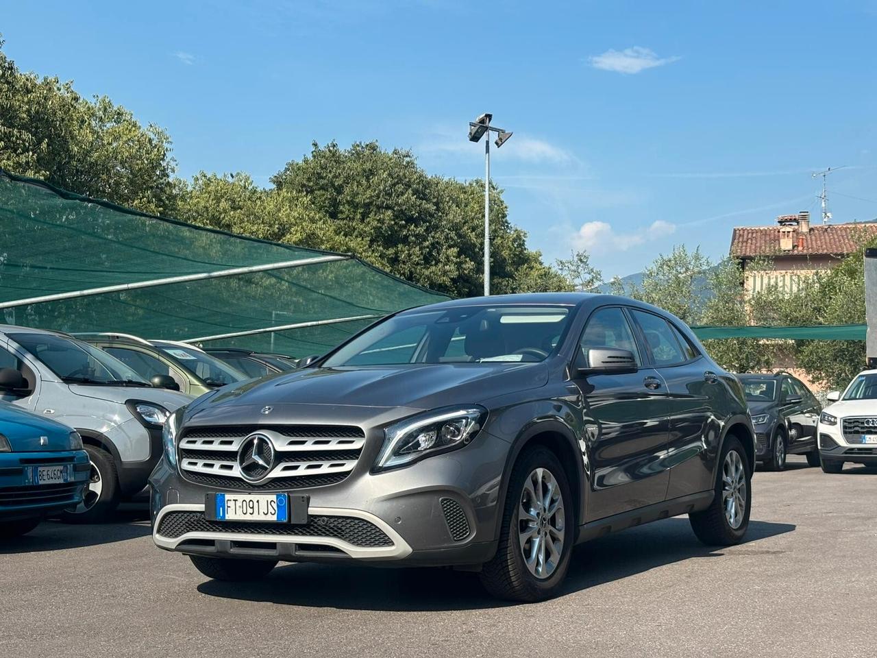Mercedes-benz GLA 200 180 d Business