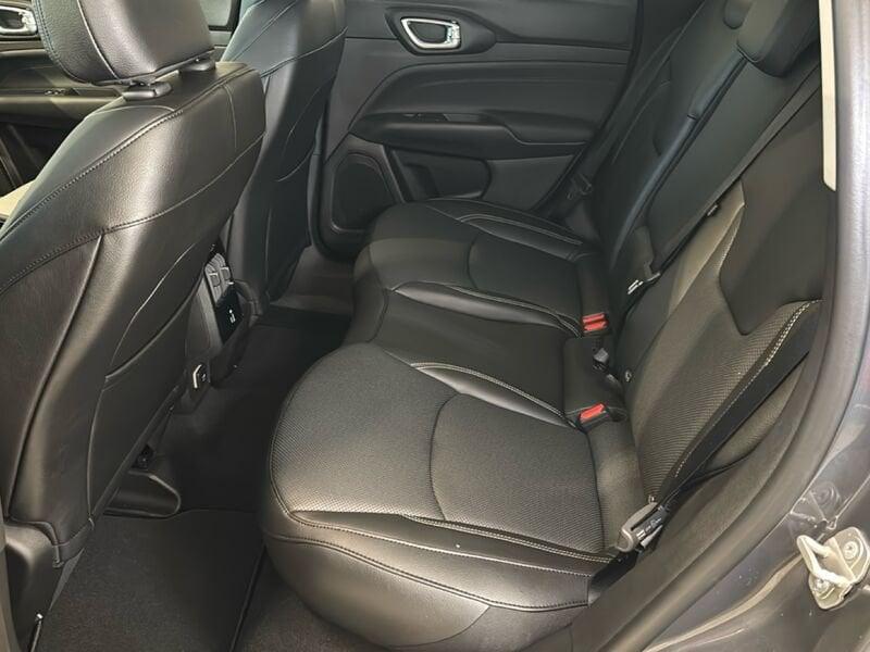 Jeep Compass e-Hybrid 1.5 Turbo MHEV T4 96kW Summit DDCT