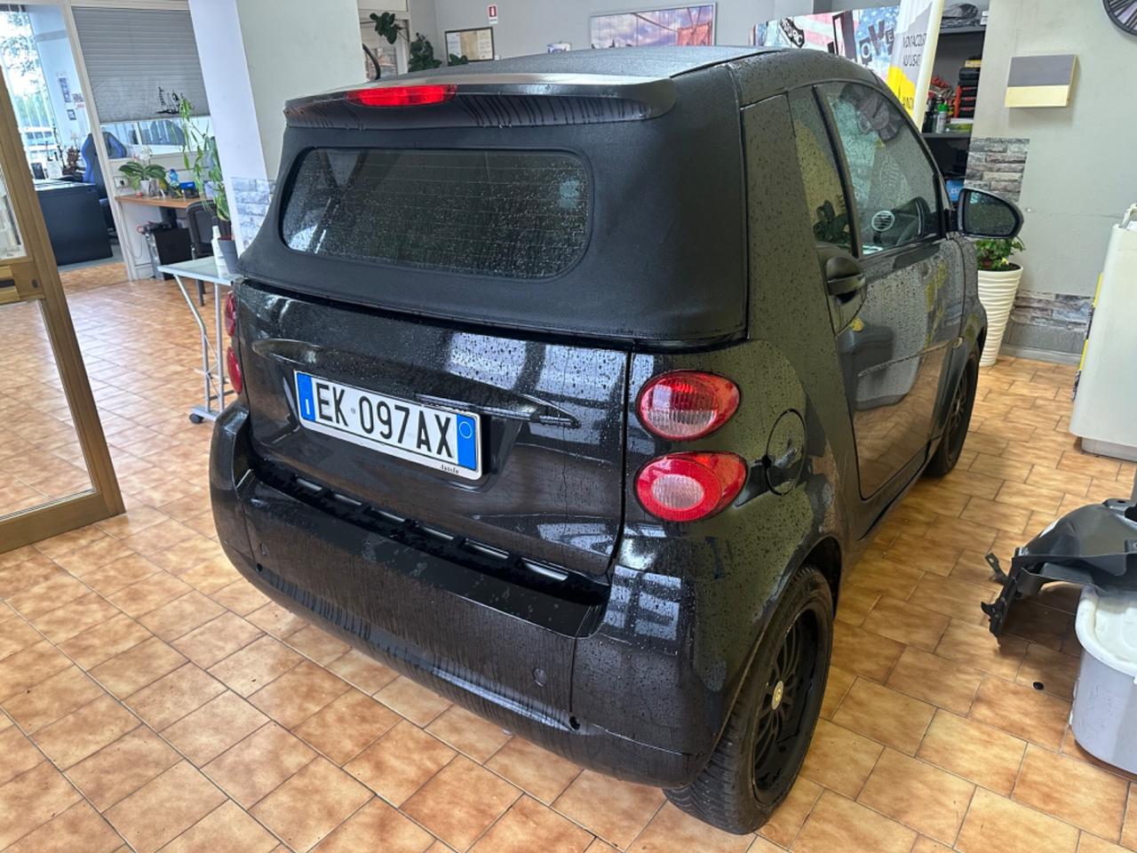 Smart ForTwo 1000 52 kW MHD cabrio pulse