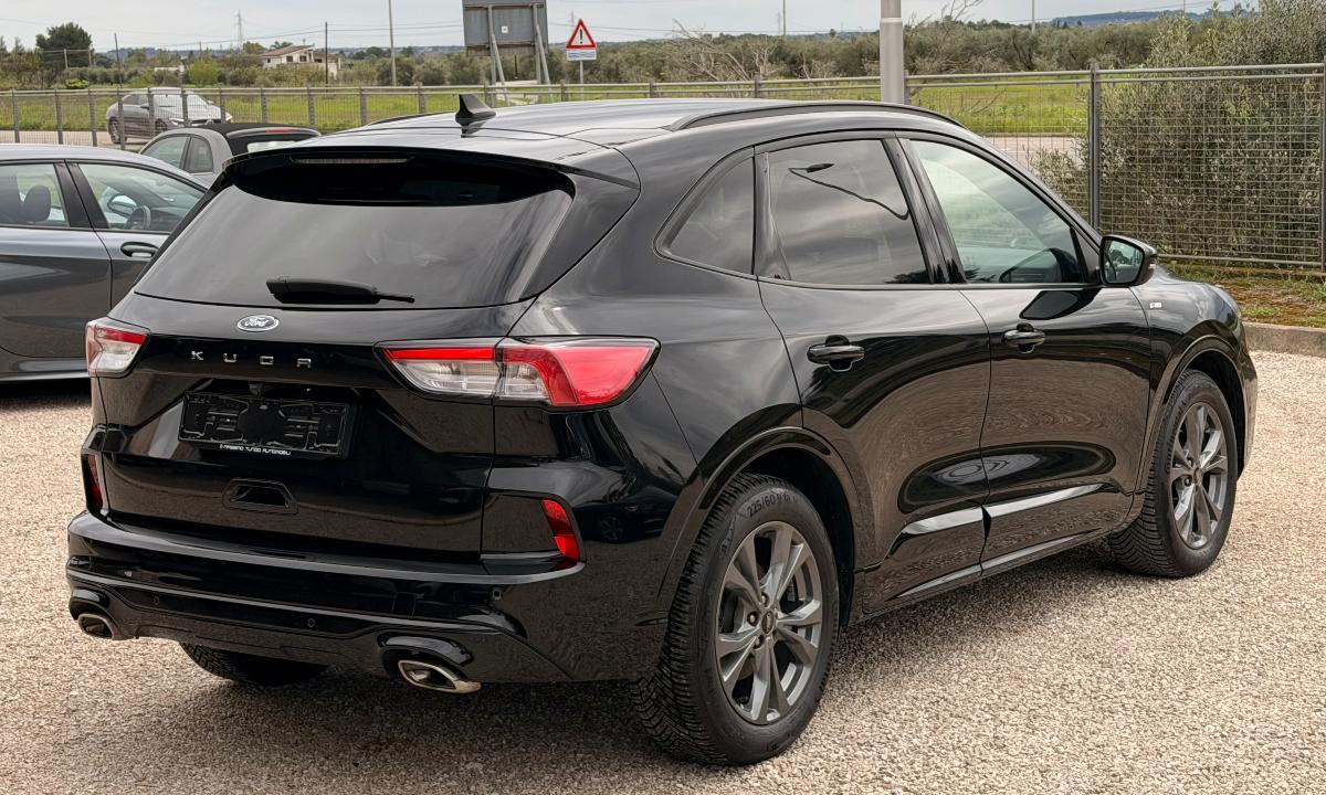 FORD Kuga 1.5 TDCI 120 CV S&S 2WD P. ST-Line