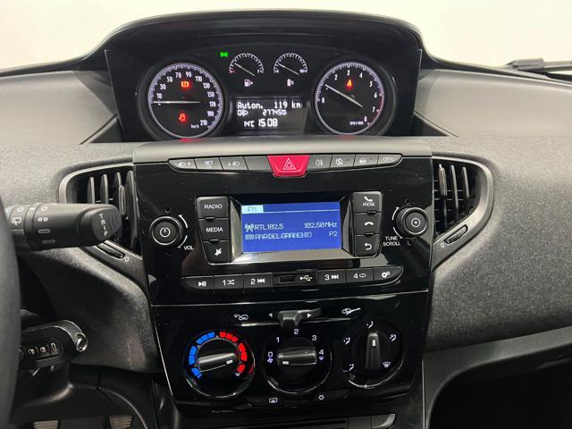 LANCIA Ypsilon 1.0 FireFly 5 porte S&S Hybrid Ecochic Silver