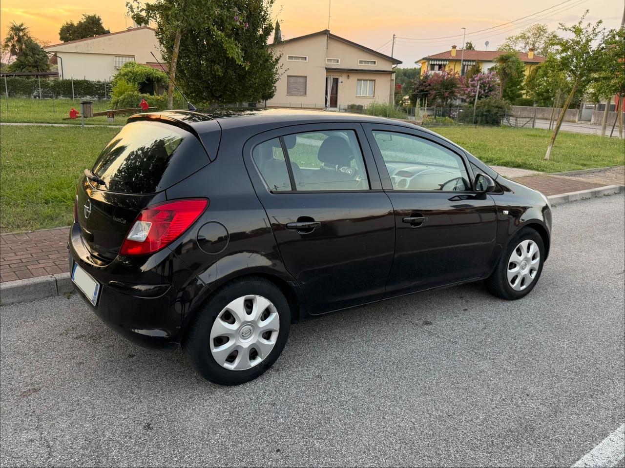 Opel Corsa 1.2 80CV 5 porte GPL-TECH Enjoy