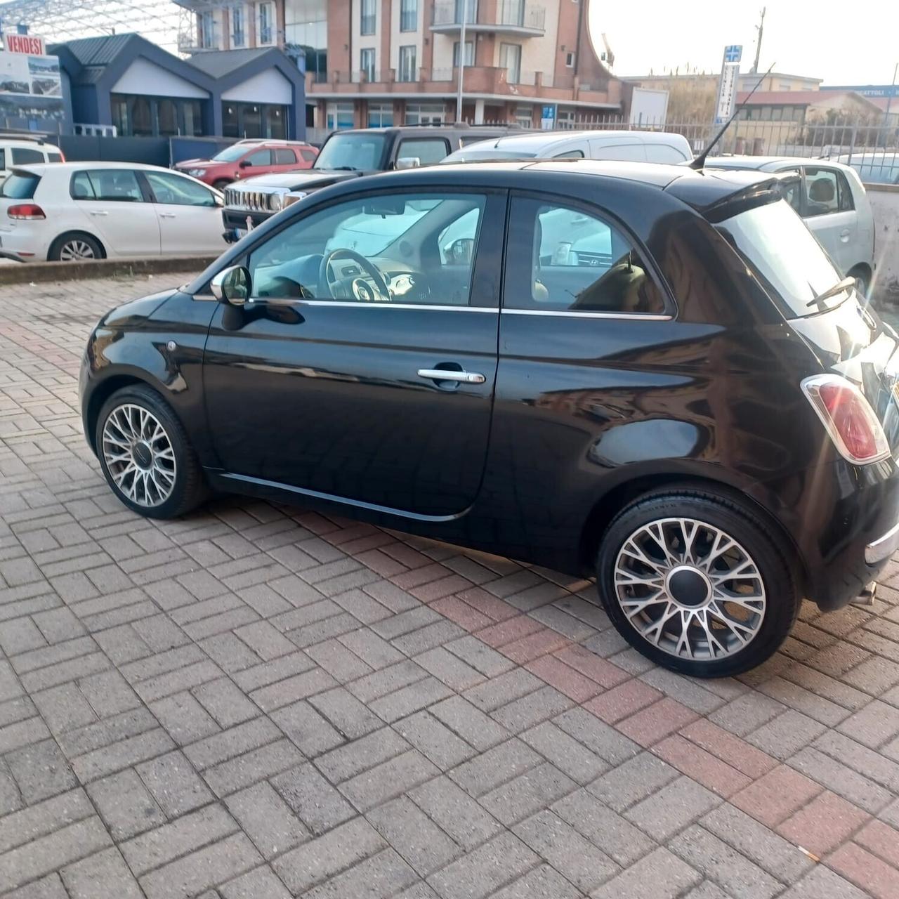 TETTO PANORAMICO MOLTO BELLA 500 1.3 MJTD NEOPATENATI