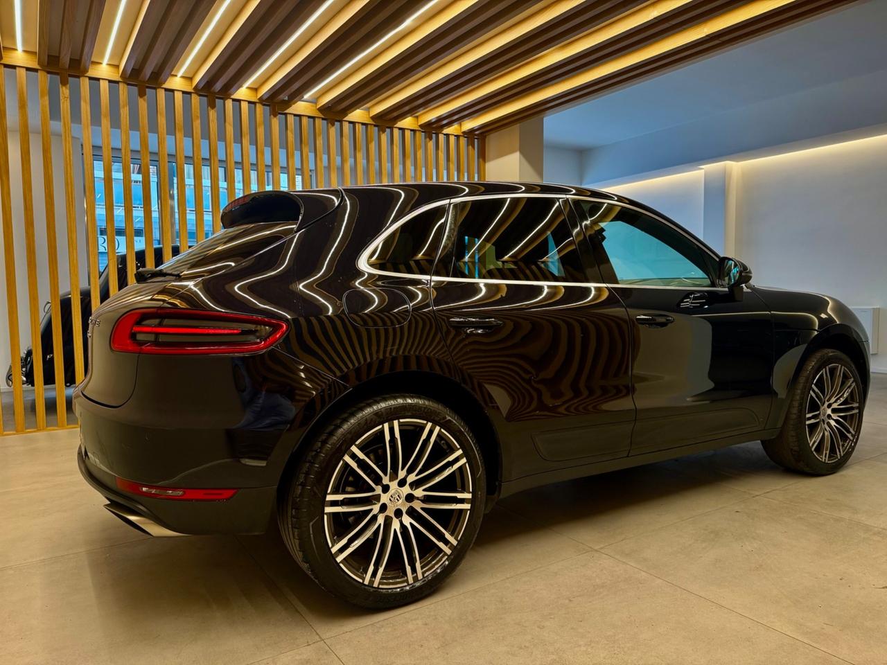 Porsche Macan 2.0 250 CV NO SUPERBOLLO FULL OPTIONALS GANCIOTRAINO PERMUTE