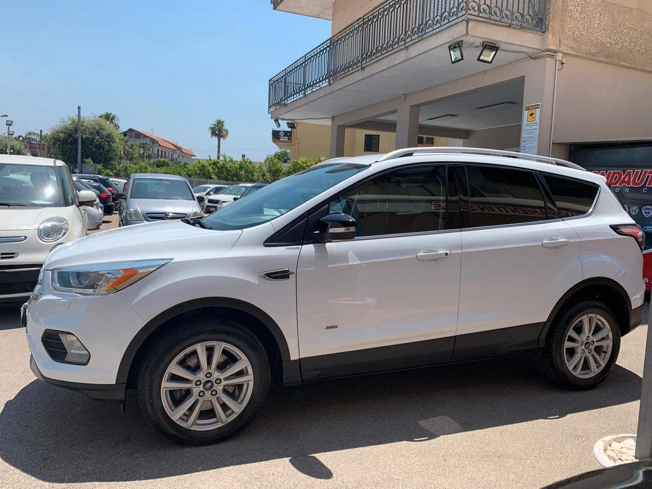 Ford Kuga 2.0 TDCI 150 CV S&S 4WD Titanium