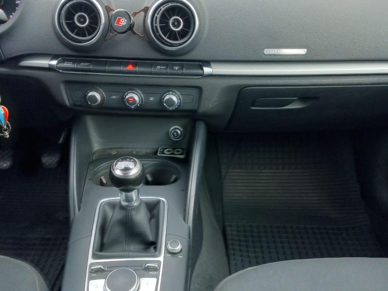 Audi A3 S Line 1.6 TDI #6643