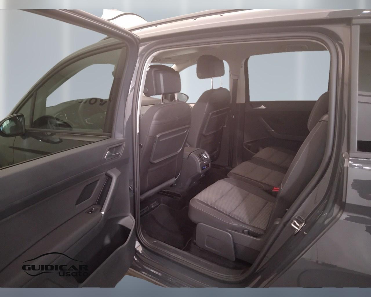 VOLKSWAGEN Touran III 2015 - Touran 1.5 tsi Business 150cv dsg