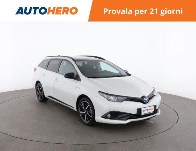 TOYOTA Auris Touring Sports 1.8 Hybrid Black Edition