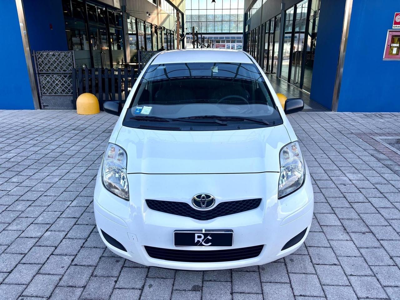 Toyota Yaris 1.0 Neopatentati