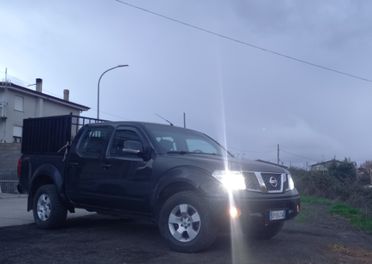 Nissan Navara 2.5 dCi 4 porte Double Cab SE