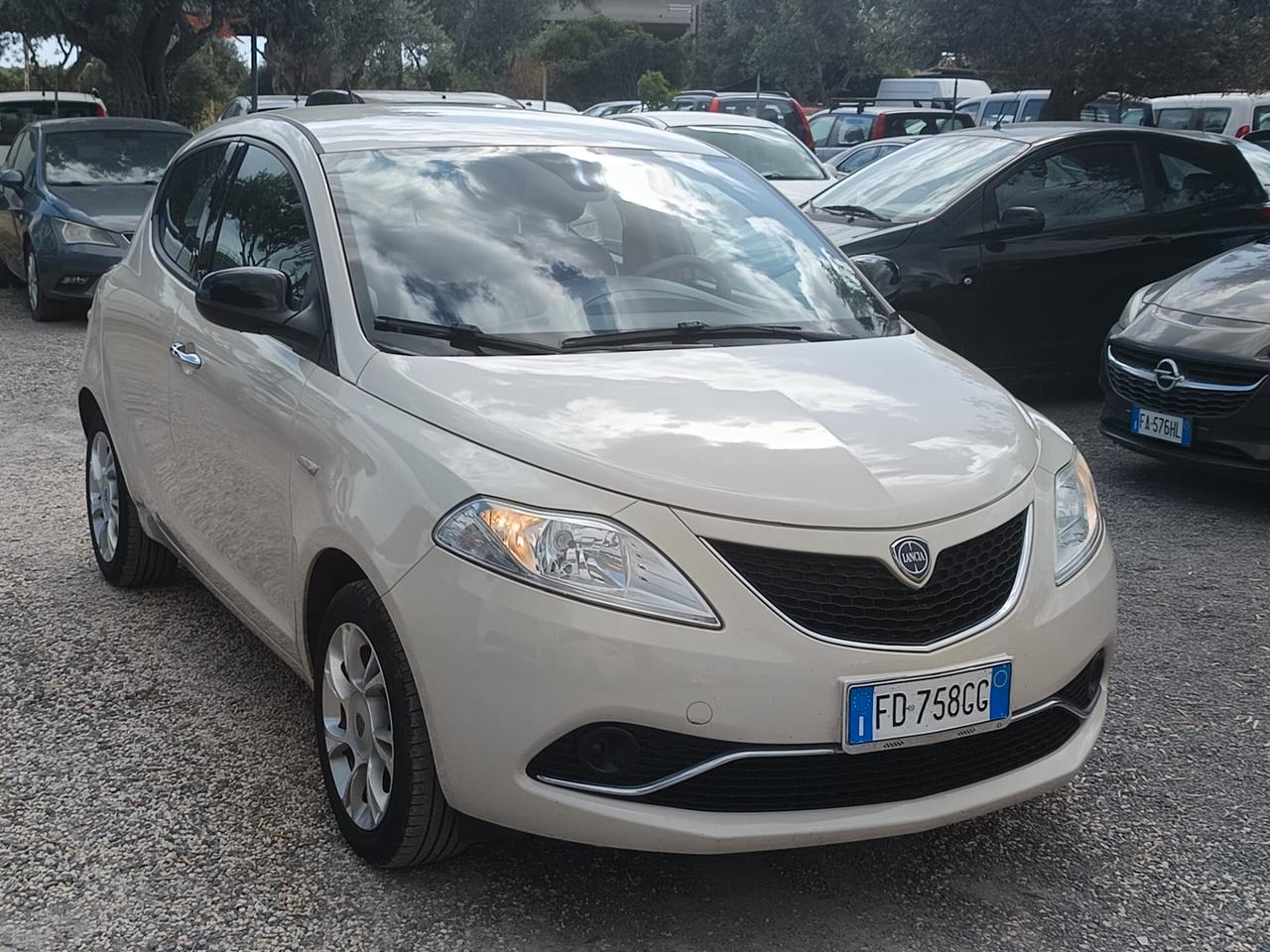 Lancia Ypsilon 2016 - 1.2 BENZINA LB AUTOMOBILI