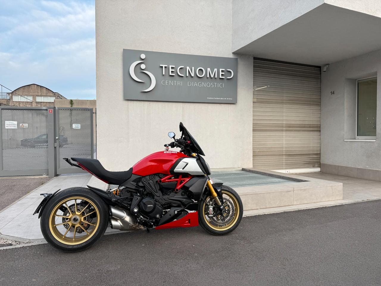 Ducati Diavel 1260 S "RED - GOLD WHEELS - KM 5200 TG DUCATI"