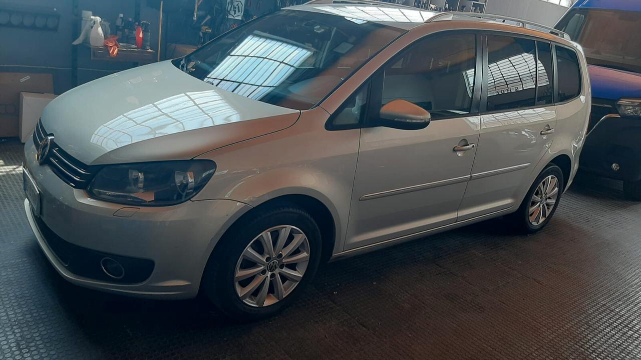 Volkswagen Touran 2.0 TDI 170 CV Highline prezzo €6900