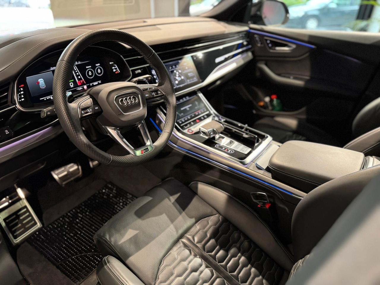 Audi RS Q8 quattro V8 tiptronic