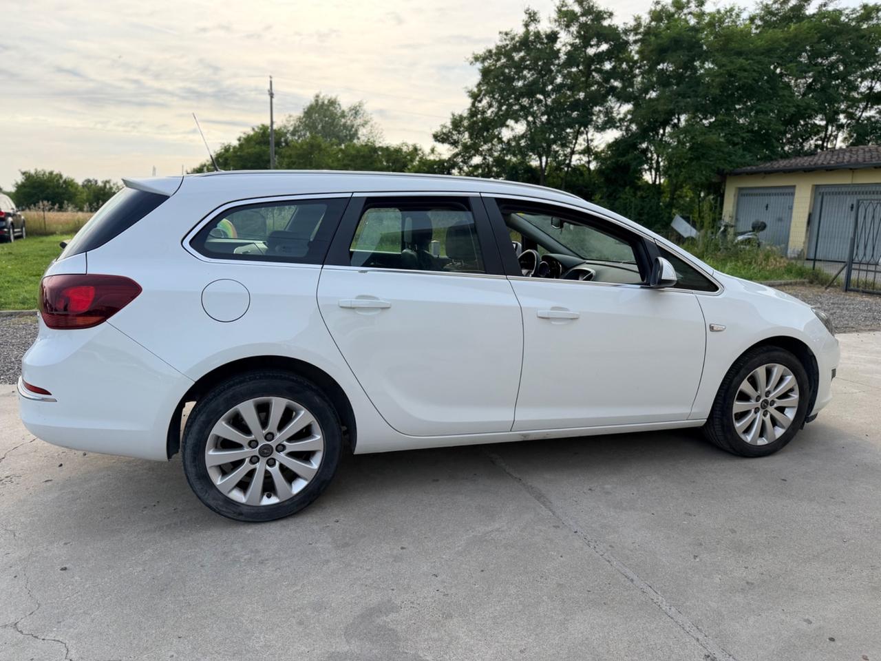 Opel Astra 1.6 CDTI EcoFLEX S&S Sports Tourer Cosmo euro 6