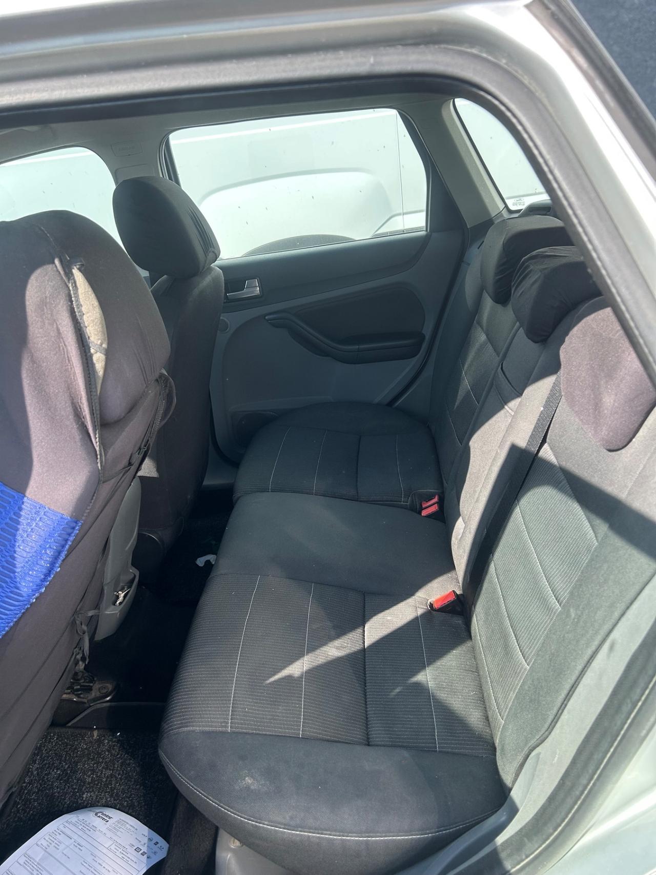 Ford Focus 1.6 TDCi (110CV) 5p. Tit. DPF
