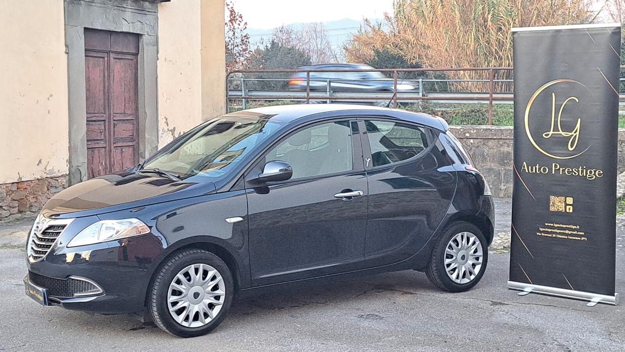 Lancia Ypsilon 1.2 69 CV 5 p S&S Platinum