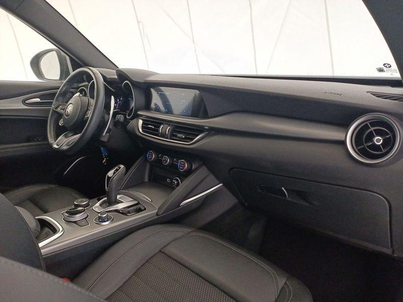 Alfa Romeo Stelvio 2022 2.2 t Sprint Q4 190cv auto