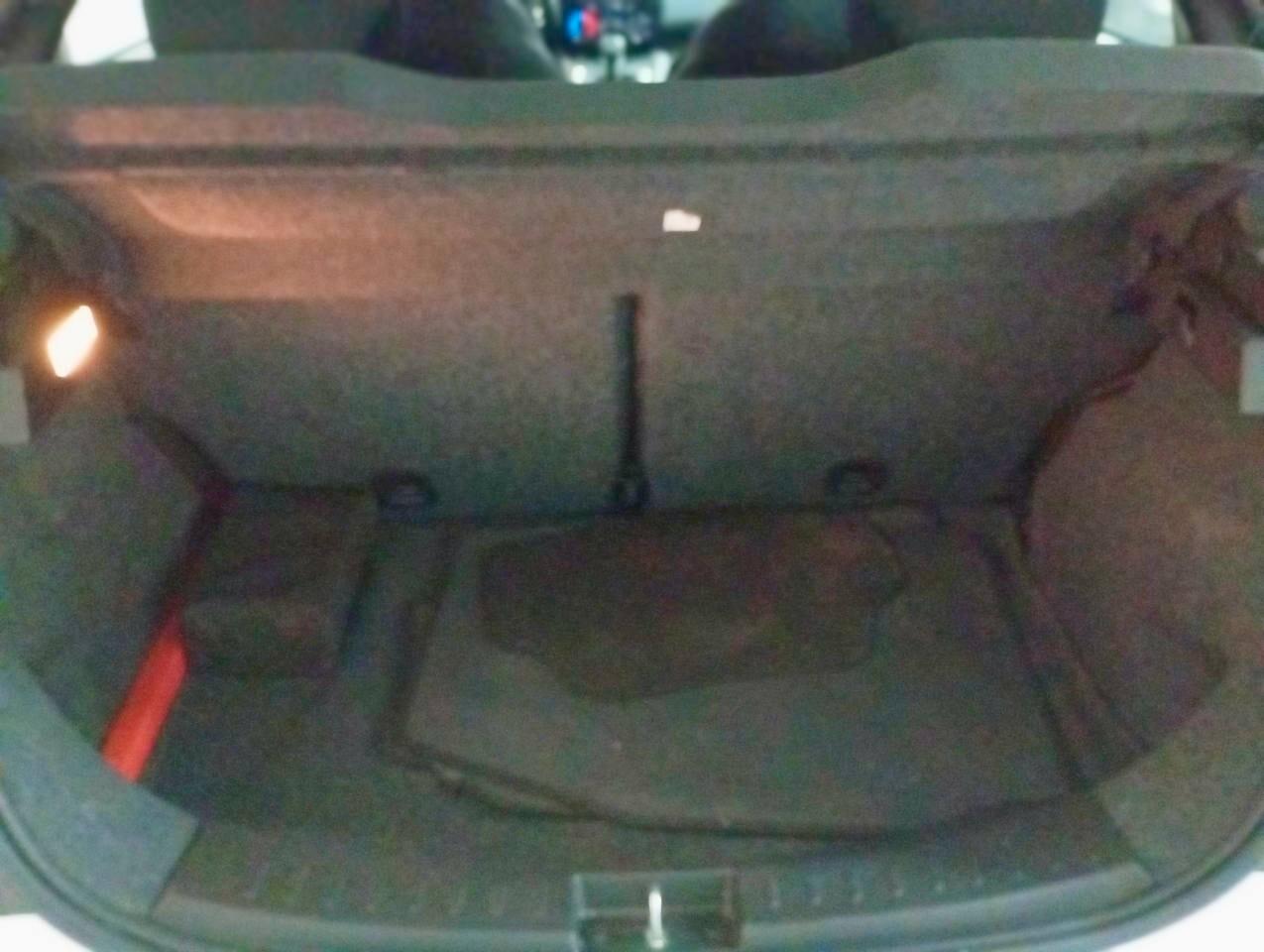 Lancia Ypsilon 0.9 TwinAir 85 CV 5 porte Metano Ecochic Elefantino