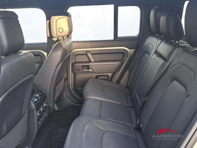 LAND ROVER Defender 3.0 SWB X-DYNAMIC SE