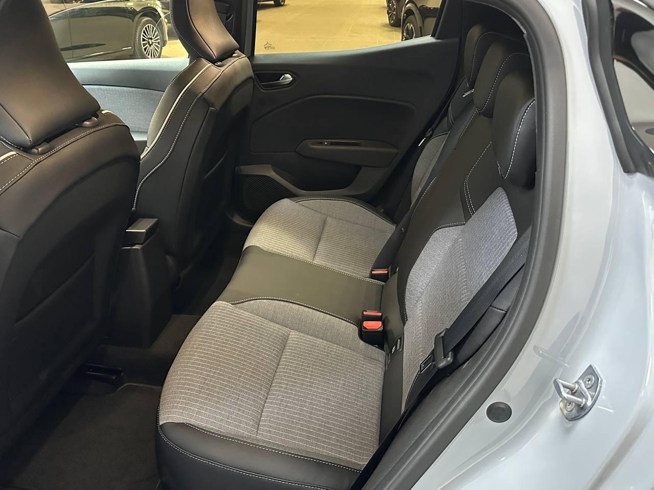 RENAULT Clio V 2023 - Clio 1.0 eco-g Techno 100cv